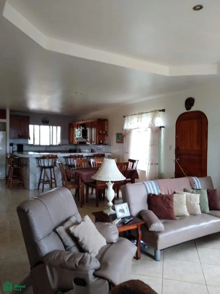 0.2 ACRES – Casa de 2 habitaciones en San Isidro!, photo 6