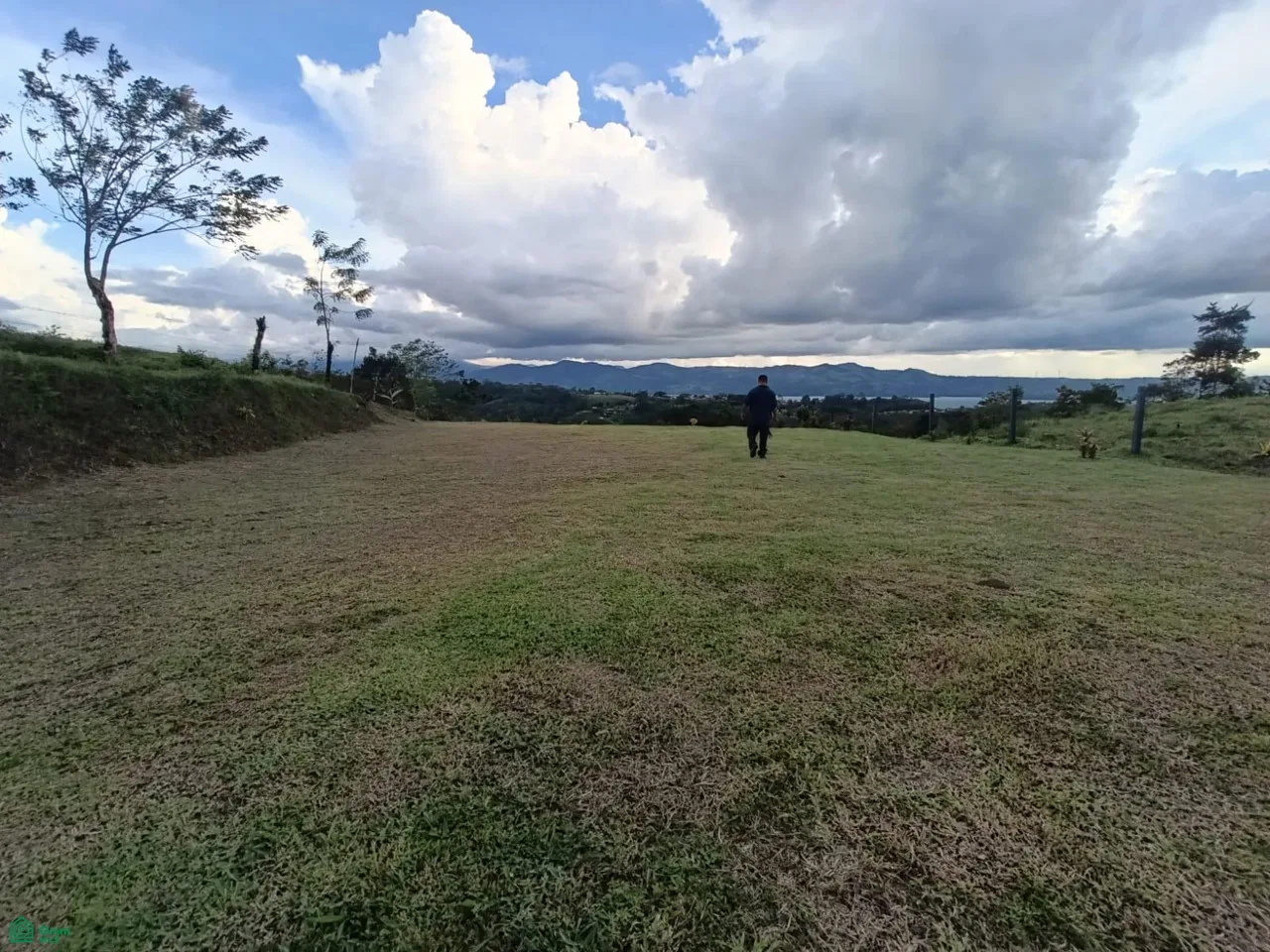 Paraíso privado con impresionantes vistas al lago y al volcán en Arenal