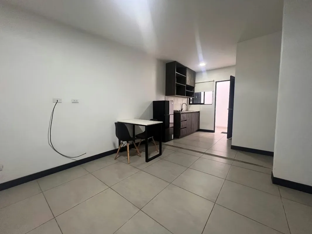 300 mil Alquiler de elegante Apartamento - Tipo ESTUDIO SEMI AMUEBLADO en San Pedro , Sabanilla ( Cerca de las Deportivas de la UCR ) Servicios incluidos ., photo 4