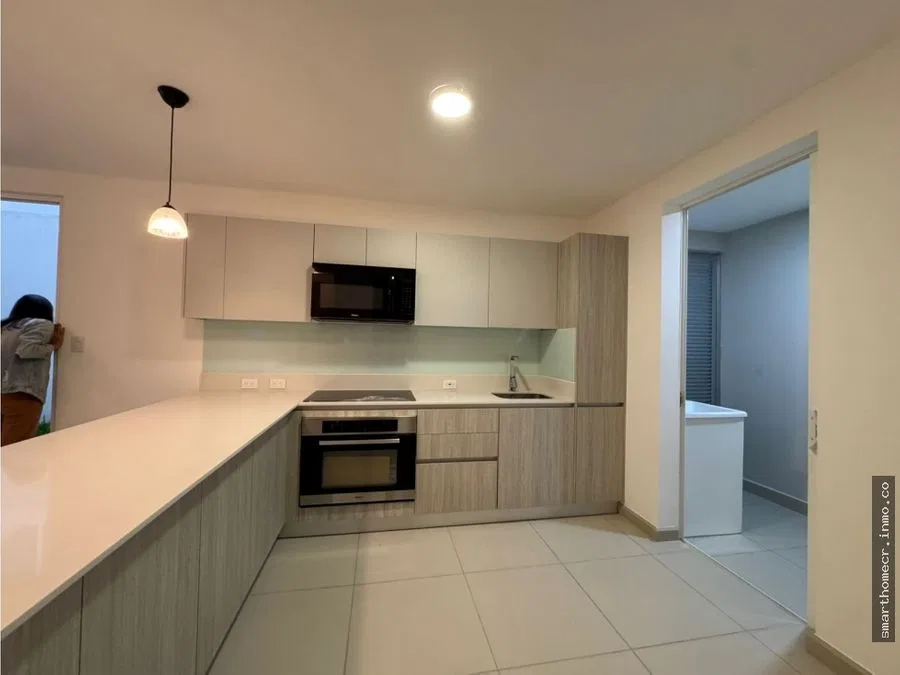 ALQUILER DE CASA NUEVA EN RIO ORO*