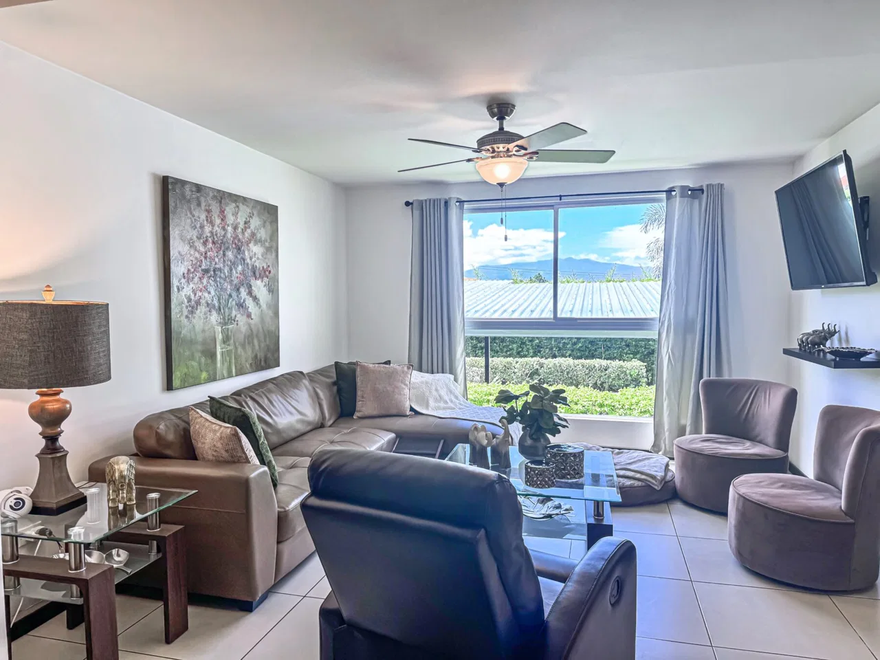 Condo Prive Palms