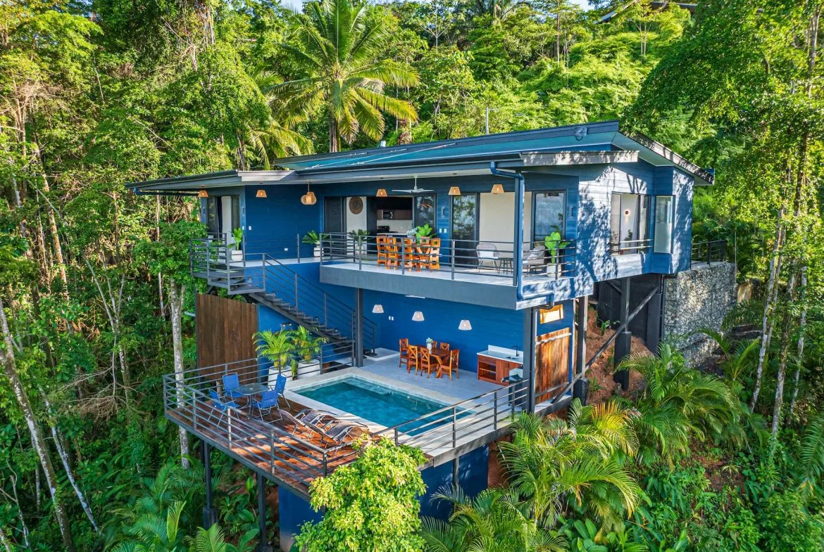 TWO FLOOR PROPERTY WITH VALLEY AND OCEAN VIEWS, IN UVITA – 0.75 ACRES, photo 2