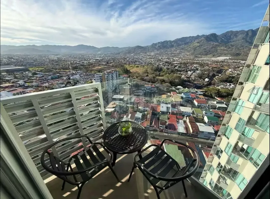 Alquiler de Apartamento amueblado en el piso 22, con espacio de parqueo para un vehículo, cuenta con dos habitaciones, la principal con walk-in closet, baño privado y balcón, la ..., photo 12