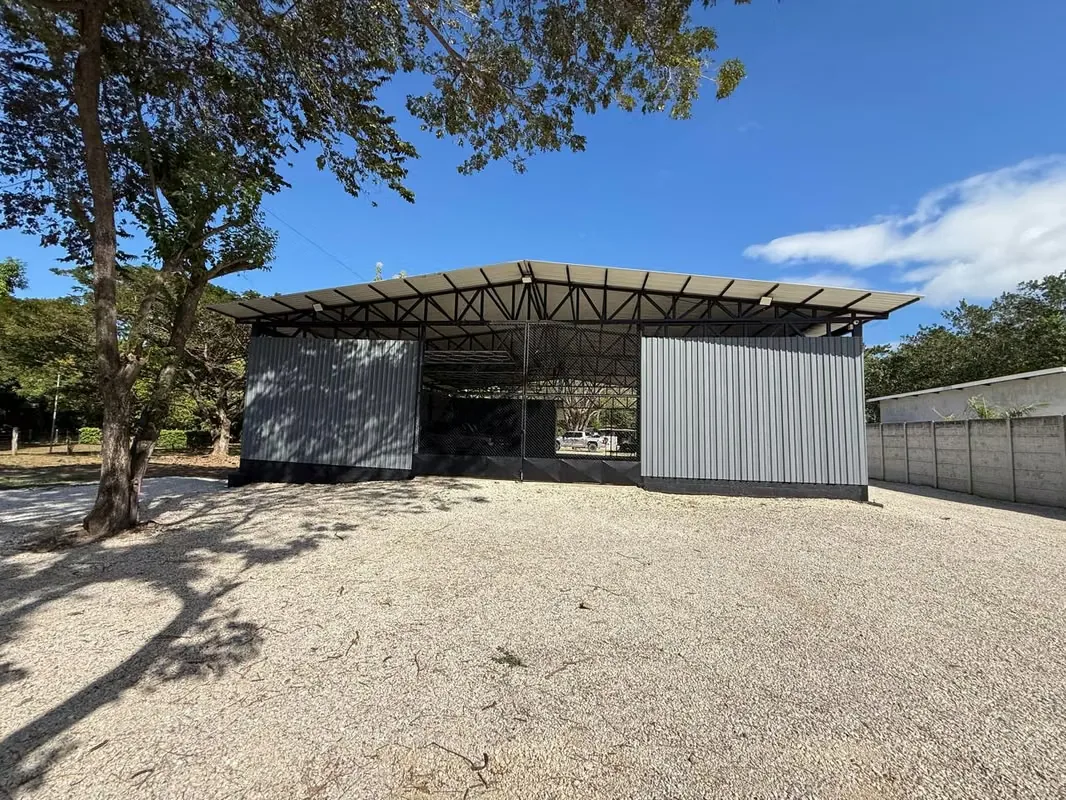 Commercial space for rent in Santa Cruz, facing the main street (350 m2) ample parking ID 1249, photo 14