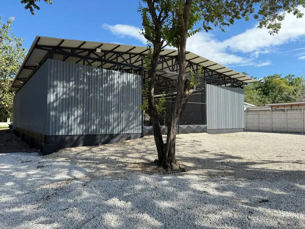 Commercial space for rent in Santa Cruz, facing the main street (350 m2) ample parking ID 1249, photo 15