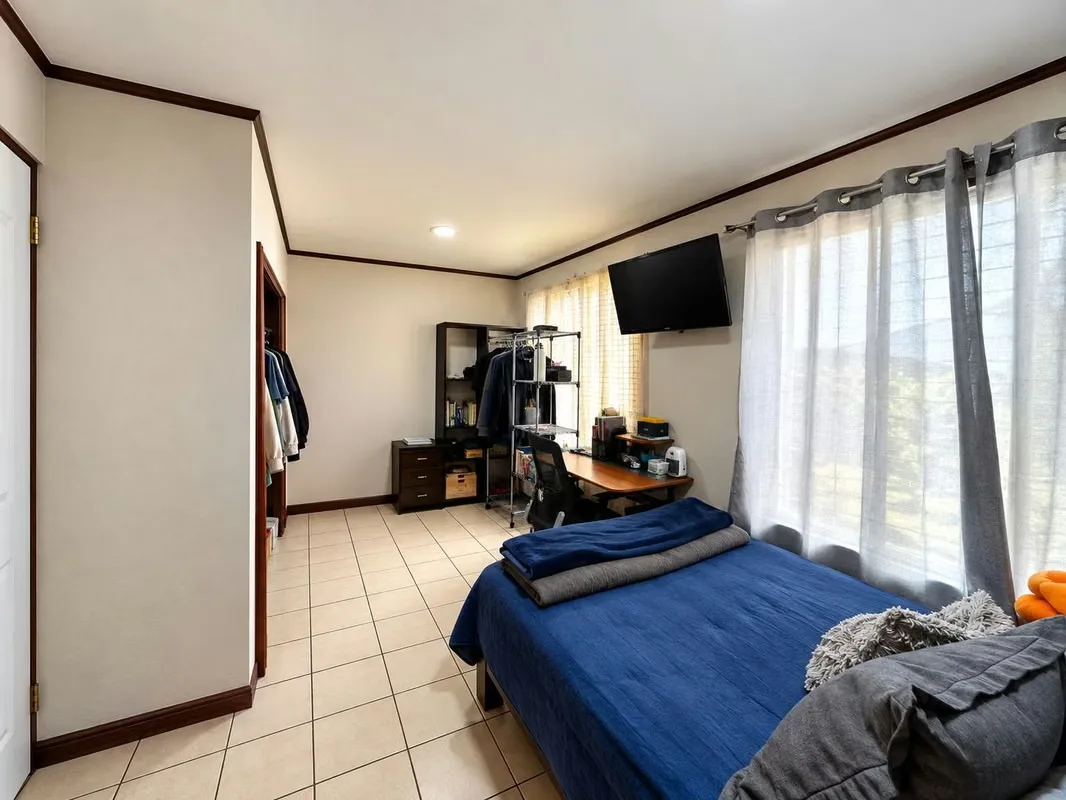 Ubicada en Urbanización Saint Clare, San Vicente de Moravia, esta casa independiente en venta ofrece una distribución funcional, espacios privados y la comodidad de vivir en una zona ..., photo 11