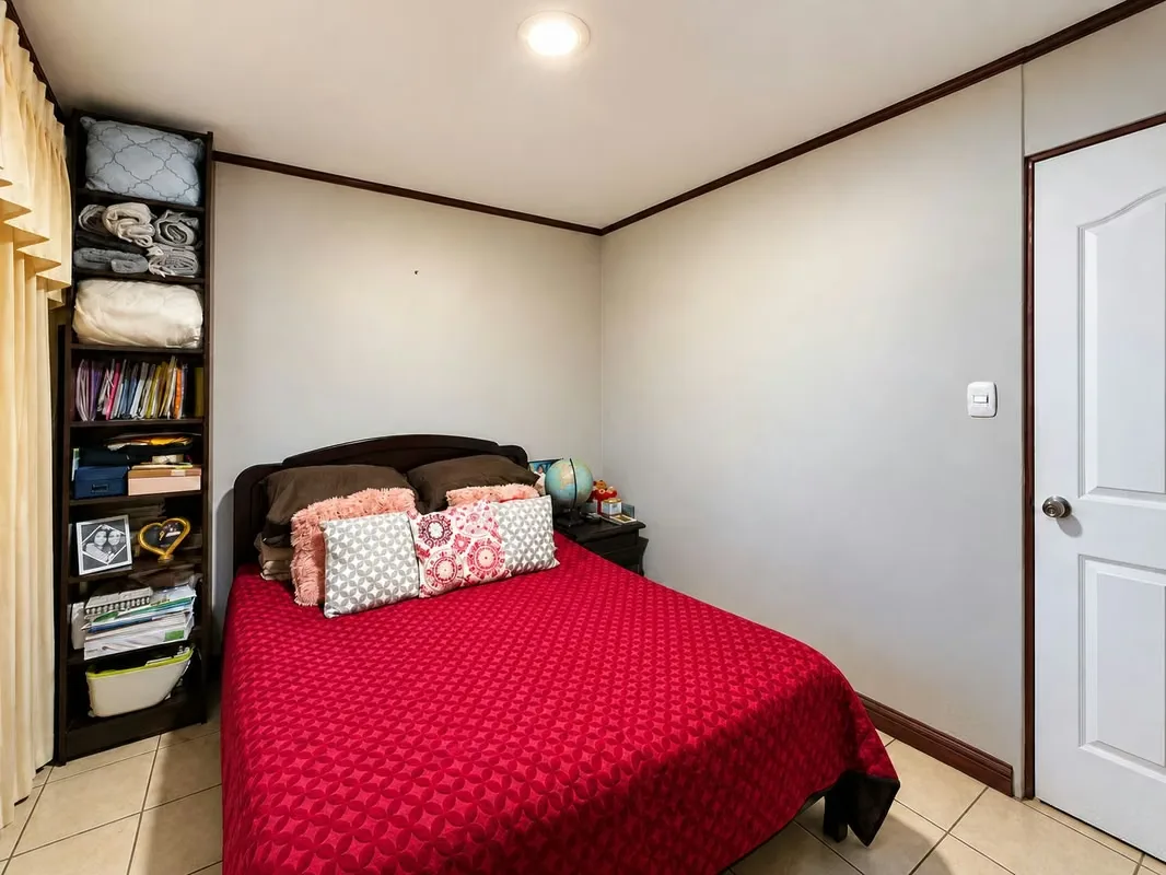 Ubicada en Urbanización Saint Clare, San Vicente de Moravia, esta casa independiente en venta ofrece una distribución funcional, espacios privados y la comodidad de vivir en una zona ..., photo 10