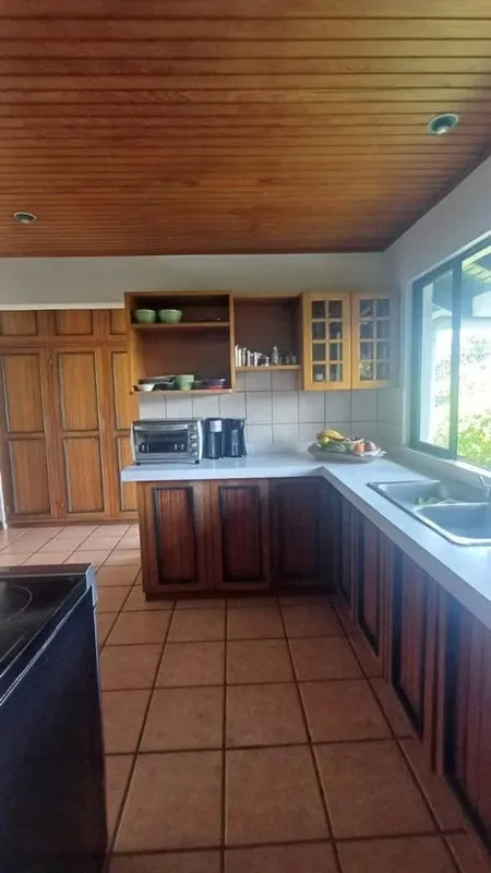 Escazú | Acogedora Casa de 4 Habitaciones en Venta, photo 2