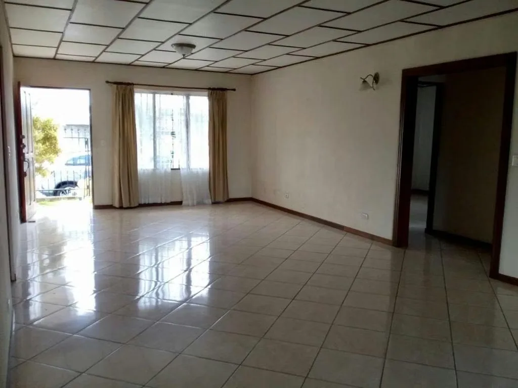 Es uno de los residenciales más exclusivos de la zona. Se ubica en Ciudad Cariari y cuenta con excelente ubicación, cercanía a la ...