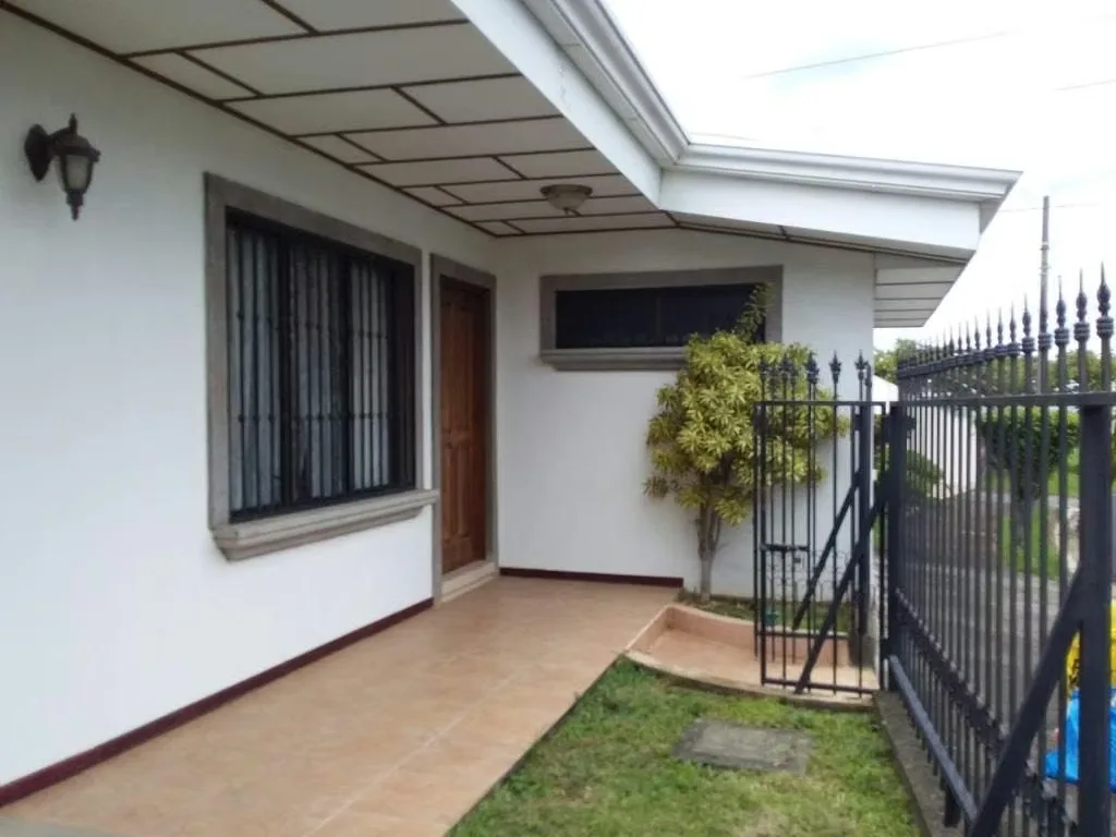 Es uno de los residenciales más exclusivos de la zona. Se ubica en Ciudad Cariari y cuenta con excelente ubicación, cercanía a la ..., photo 4