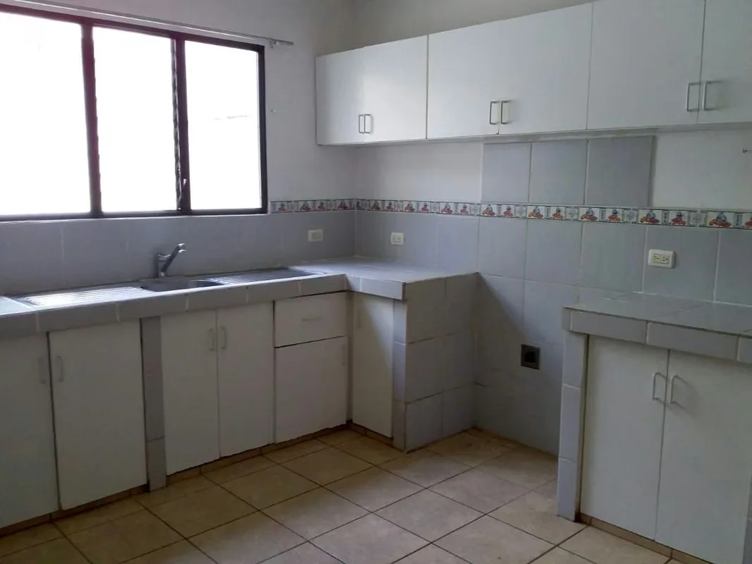 Es uno de los residenciales más exclusivos de la zona. Se ubica en Ciudad Cariari y cuenta con excelente ubicación, cercanía a la ..., photo 9