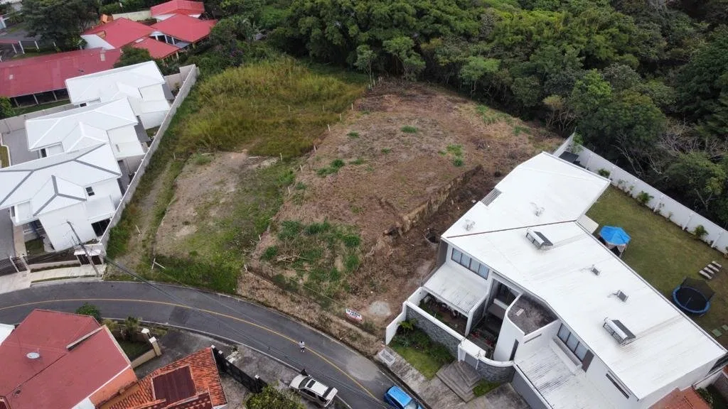 Se vende lote en Escazú Centro 26-717 - Venta en Escazú, photo 6