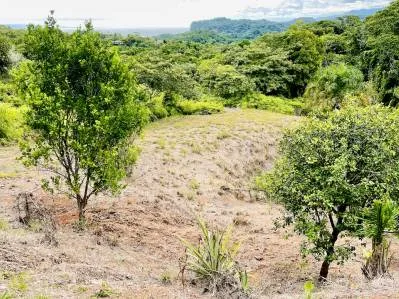 Propiedad con Vista al Mar en Venta con una Casa y 2 Sitios de Construcción Adicionales, photo 4
