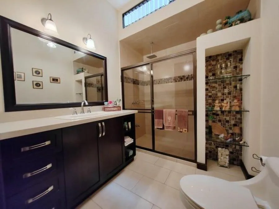 Venta de Casa en Granadilla, San José. RAH 25-251 - Venta en Granadilla, photo 4
