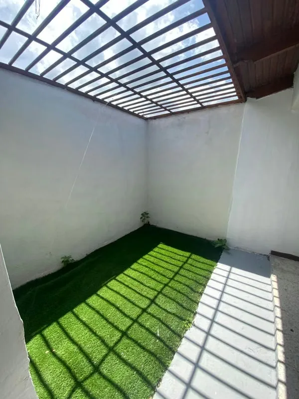 Cómoda casa de una planta, ideal para vivienda o uso comercial, excepto actividades relacionadas con comidas., photo 15