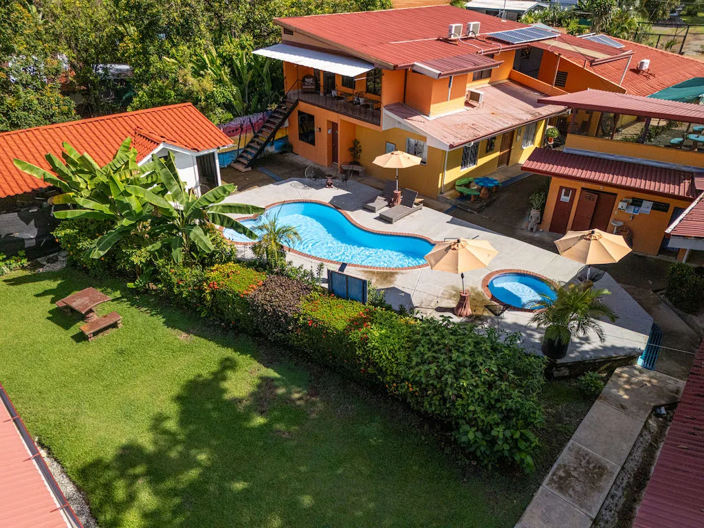 18 BEDROOMS HOTEL IN CENTRAL BAHIA BALLENA – 0.60 ACRES, photo 2