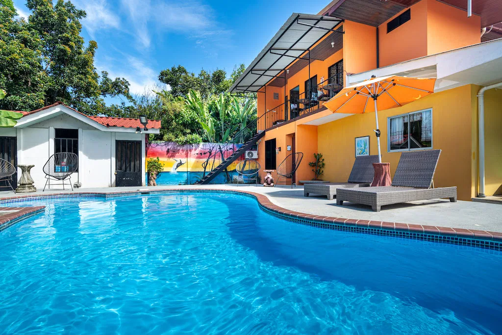 18 BEDROOMS HOTEL IN CENTRAL BAHIA BALLENA – 0.60 ACRES, photo 3