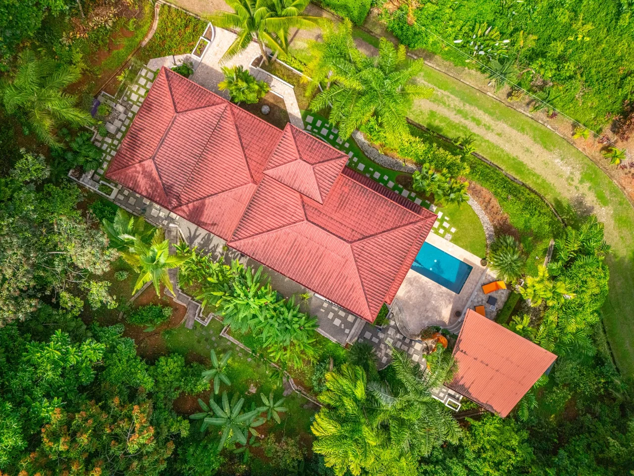 CASA ORQUIDEA PROPERTY WITH TWO BEDROOMS AND PANORAMIC VALLEY VIEWS, IN OJOCHAL – 0.32 ACRES, photo 3