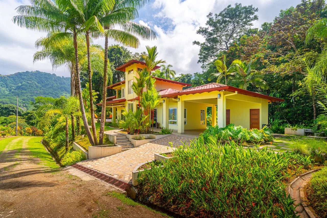 CASA ORQUIDEA PROPERTY WITH TWO BEDROOMS AND PANORAMIC VALLEY VIEWS, IN OJOCHAL – 0.32 ACRES, photo 5