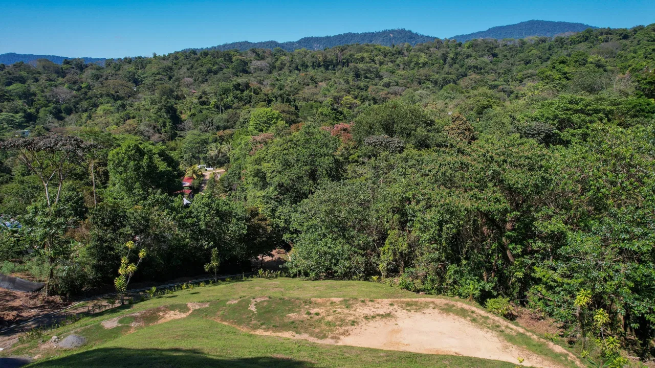 BUILDING PROPERTY WITH MOUNTAIN VIEWS, IN LAS BRISAS – 1.38 ACRES, photo 7