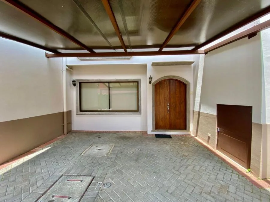 CASA EN VENTA EN SANTA ANA, MLS #25-31 - Venta en Santa Ana, photo 2