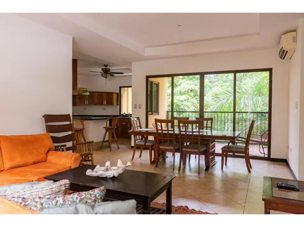 This beautiful and fully equipped 3-bedroom condo is perfect for anyone looking to live near the ocean in comfort and ...