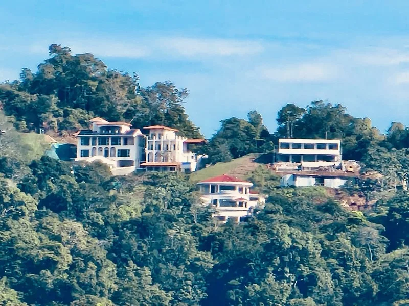 4 Bed Single Family Homes For Sale in Playa Hermosa, photo 19