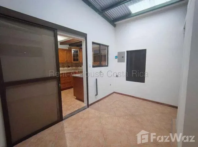 2 Bedroom House for Rent at Montes de Oca for $1,000/mo, photo 2