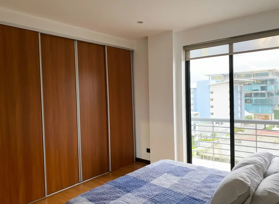 Apartamento amueblado en venta en Trejos Montealegre, Escazú: 2 habitaciones, 2 parqueos y vista a las montañas, photo 6