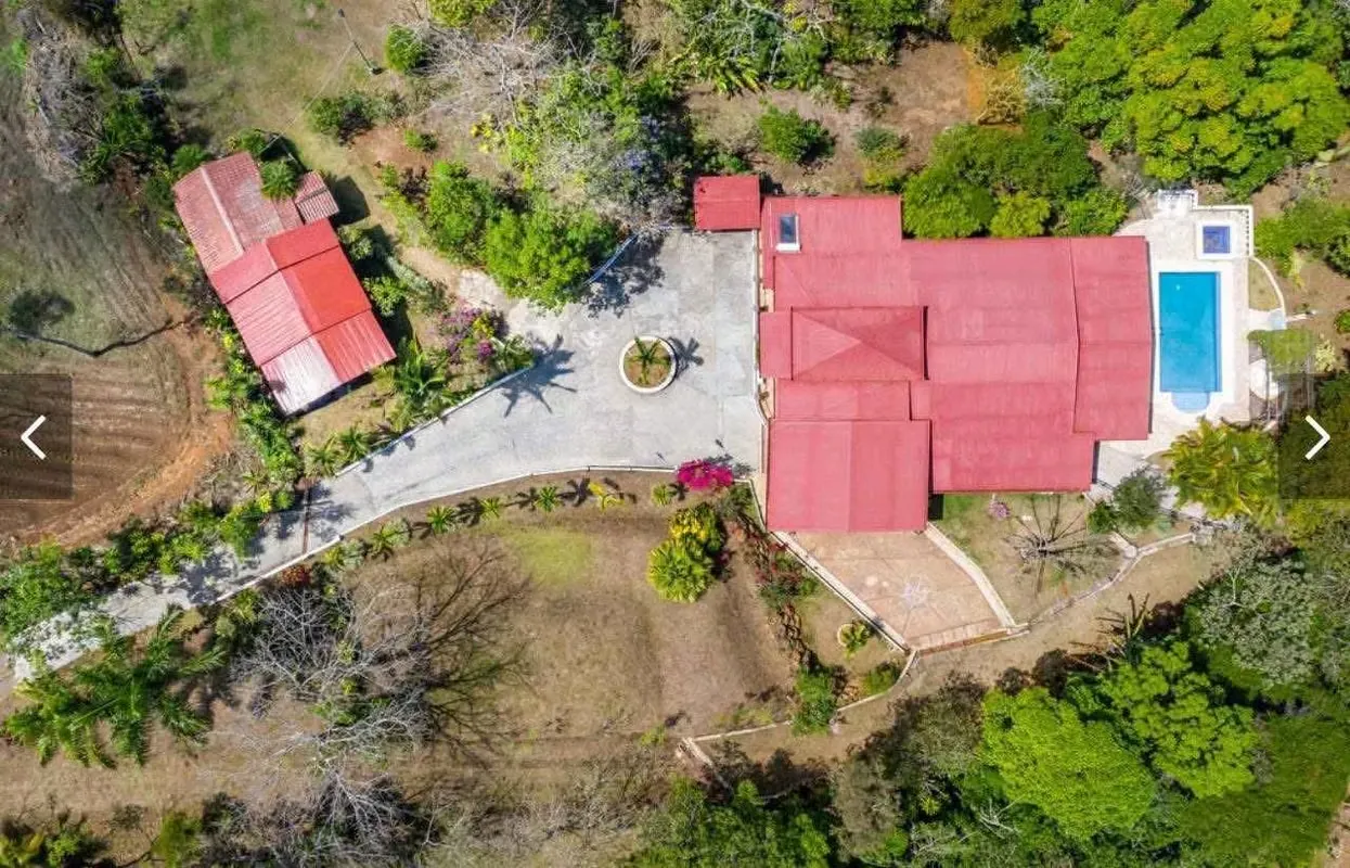 Located in the mountains of Puriscal—an area renowned for having one of the best climates in all of Costa Rica—this spectacular property offers a perfect blend of luxury, nature, ...