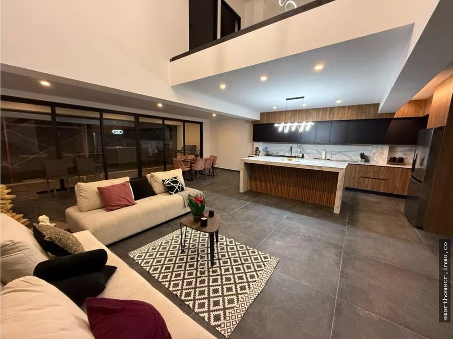 CASA EN VENTA EN SANTA ANA URBANO*