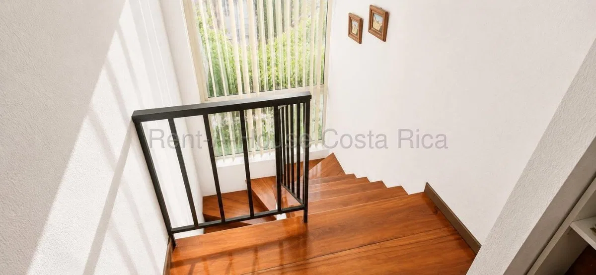 Se vende casa en Mercedes Montes de Oca 27-113 - Venta en Montes de Oca, photo 2
