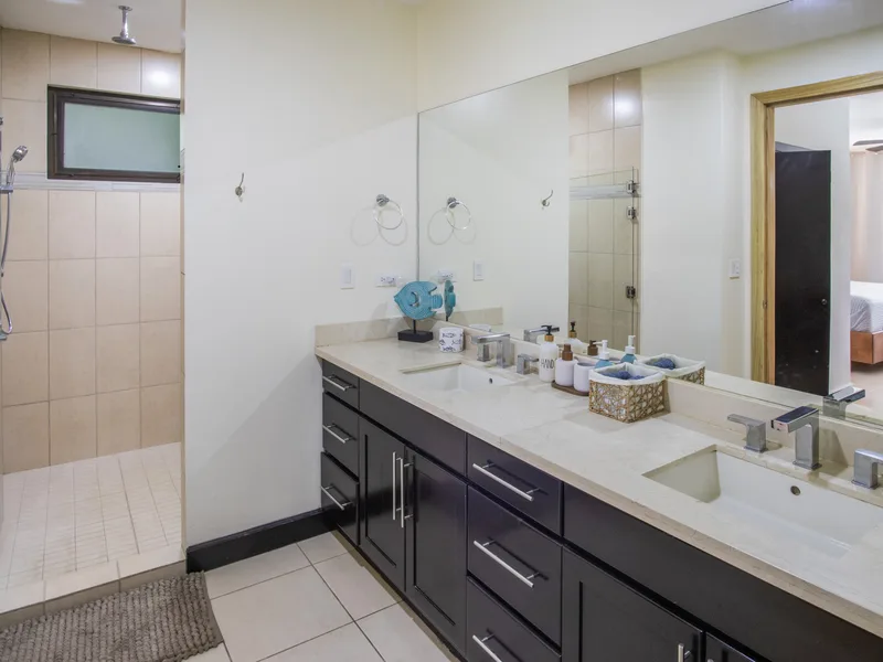 4 Bed Single Family Homes For Sale in Playas Del Coco, photo 10