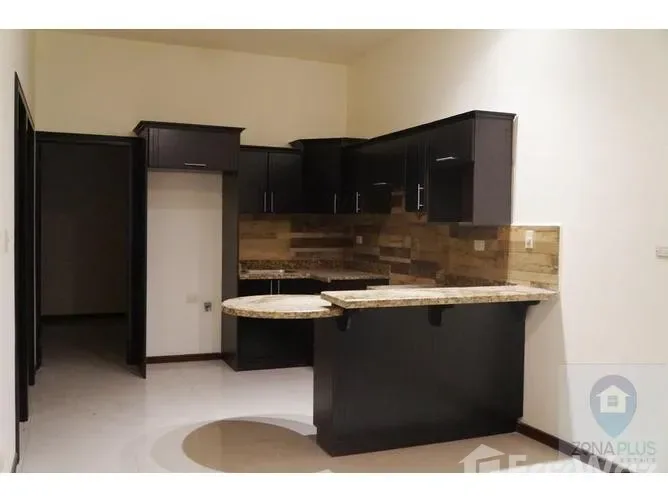 2 Bedroom Apartment for Sale at 100m del Boulevard Ernesto Rohrmoser for $115,000, photo 2