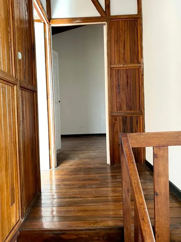The building comprises four apartments and each of them has two bedrooms, a bathroom, a dining room with an integrated kitchen, a laundry room, a backyard and a front garden., photo 7