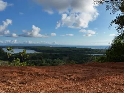 IMPRESIONANTE PROPIEDAD CON VISTA AL MAR Y AL RÍO TERRABA EN OJOCHAL, photo 3