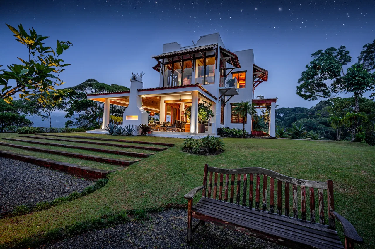PROPERTY TWO FLOOR WITH TWO BEDROOM AND ADDITIONAL LOT SIZE NEXT TO PROPERTY, IN ESCALERAS – 3 ACRES, photo 7