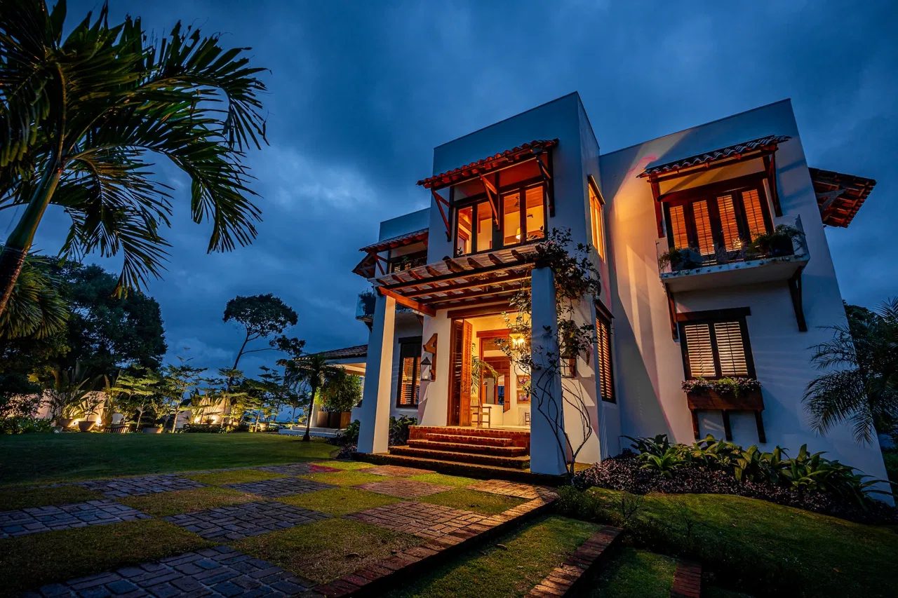 PROPERTY TWO FLOOR WITH TWO BEDROOM AND ADDITIONAL LOT SIZE NEXT TO PROPERTY, IN ESCALERAS – 3 ACRES, photo 9