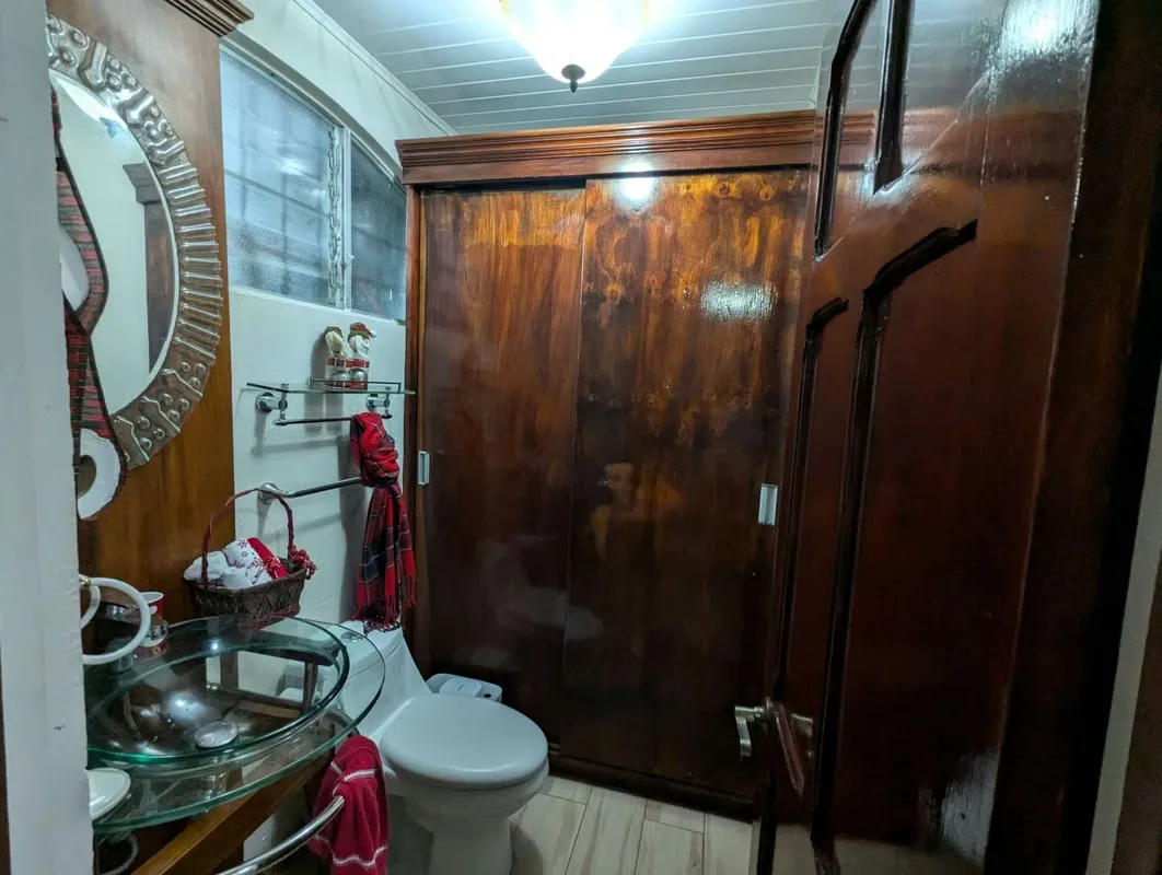 Beautiful corner house, next to a stream, which gives a relaxing sound that can be enjoyed on the terrace. Located in an urbanization with beautiful properties, the area is completely ..., photo 13