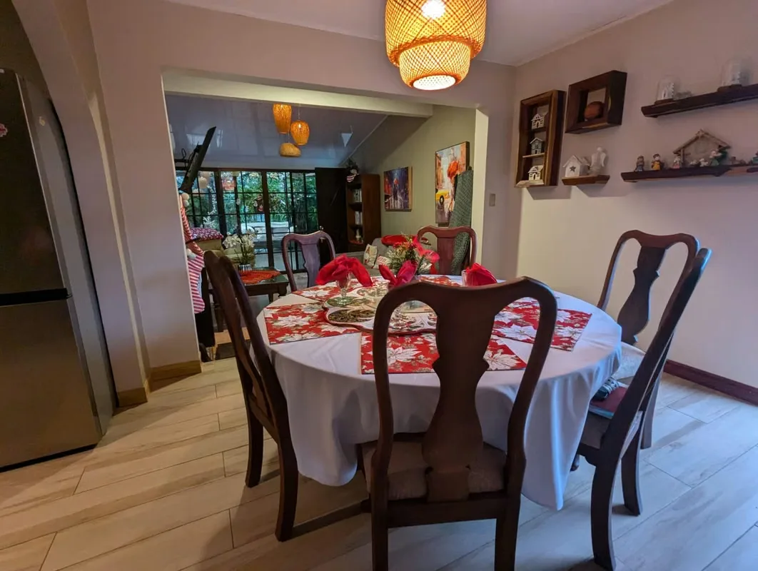 Beautiful corner house, next to a stream, which gives a relaxing sound that can be enjoyed on the terrace. Located in an urbanization with beautiful properties, the area is completely ..., photo 4