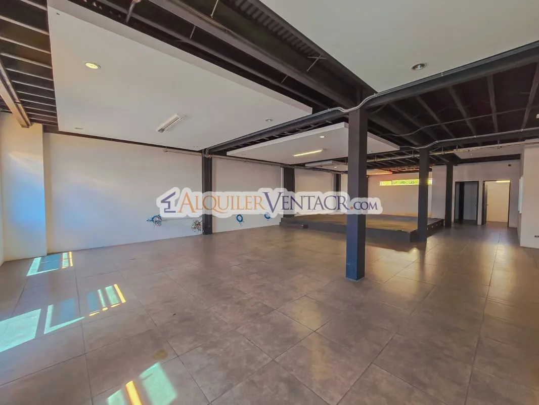 Alquilo o vendo Edificio para oficinas o comercio en Pozos de Santa Ana, es de 3 niveles, mide 951 m2 de construcción y 830 m2 de terreno, cuenta con 24 espacios de parqueos fijo, 8 ..., photo 13