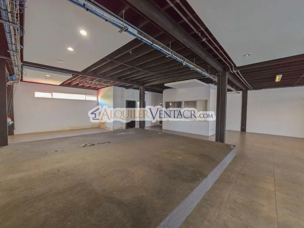 Alquilo o vendo Edificio para oficinas o comercio en Pozos de Santa Ana, es de 3 niveles, mide 951 m2 de construcción y 830 m2 de terreno, cuenta con 24 espacios de parqueos fijo, 8 ..., photo 15