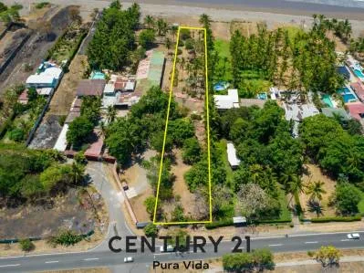 Diseña tu Retiro Costero: Terreno de 3080 m2 en Chacarita, Frente a la Playa - 24EA05