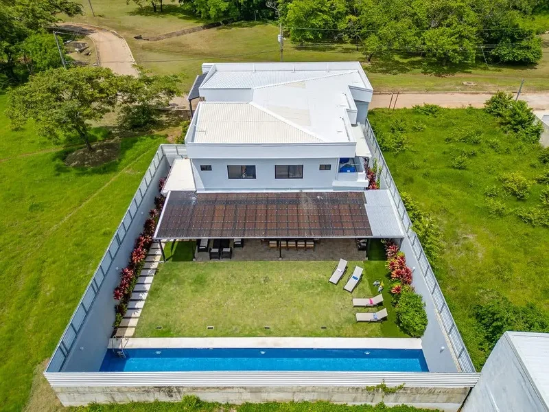 6 Bed Single Family Homes For Sale in Tamarindo, photo 2