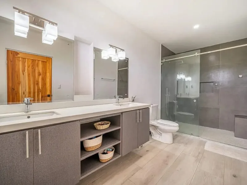 6 Bed Single Family Homes For Sale in Tamarindo, photo 11