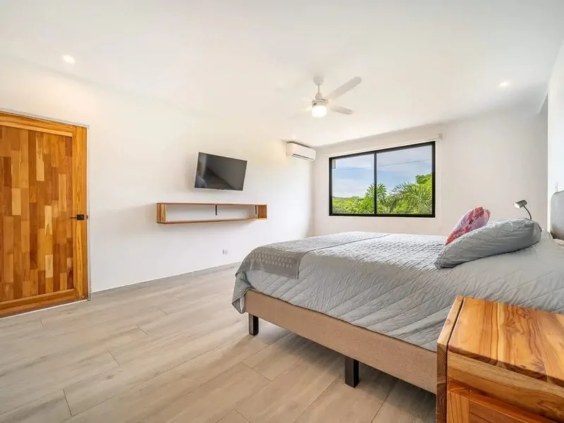 6 Bed Single Family Homes For Sale in Tamarindo, photo 10