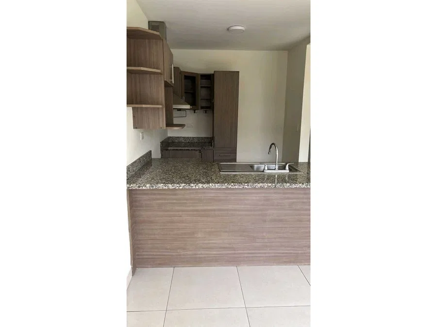 ALQUILO HERMOSO CONDOMINIO EN PLANTA BAJA, REAL CARIARI, HEREDIA
