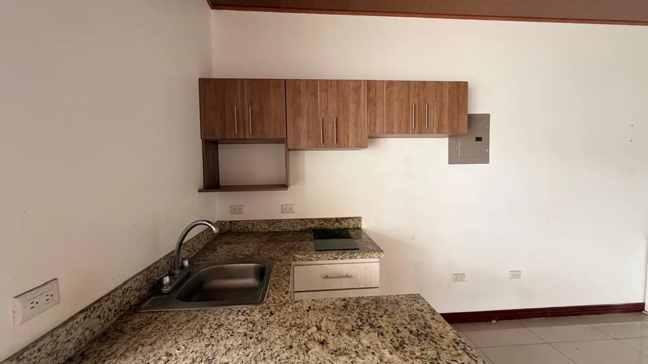 Se Alquila, Apartamento,La Sabana, San José