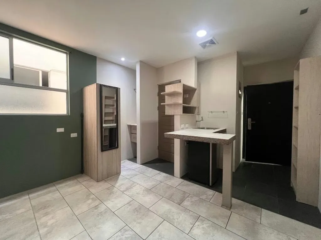 250 mil Colones sin - 250 mil ALQUILER DE LINDO APARTAMENTO TIPO ESTUDIO - Baño y área de cocina privada ( Sin parqueo ), photo 4