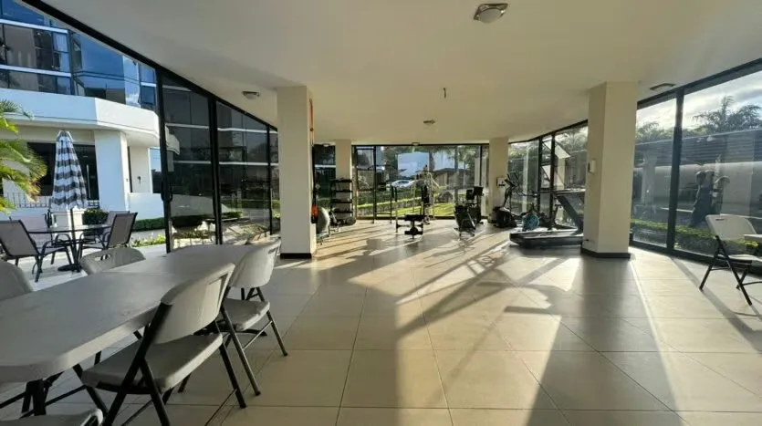 Código: 120523 De oportunidad este precioso apartamento puede ser su nuevo hogar, ubicado en Bello Horizonte cerca de centros comerciales, de fácil acceso a la ruta 39, a la 27 y a ...